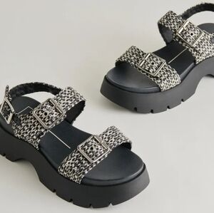 🖤🔹️Dolce Vita 🔹️ Black/ White PALDA raffia  Textured Sandals